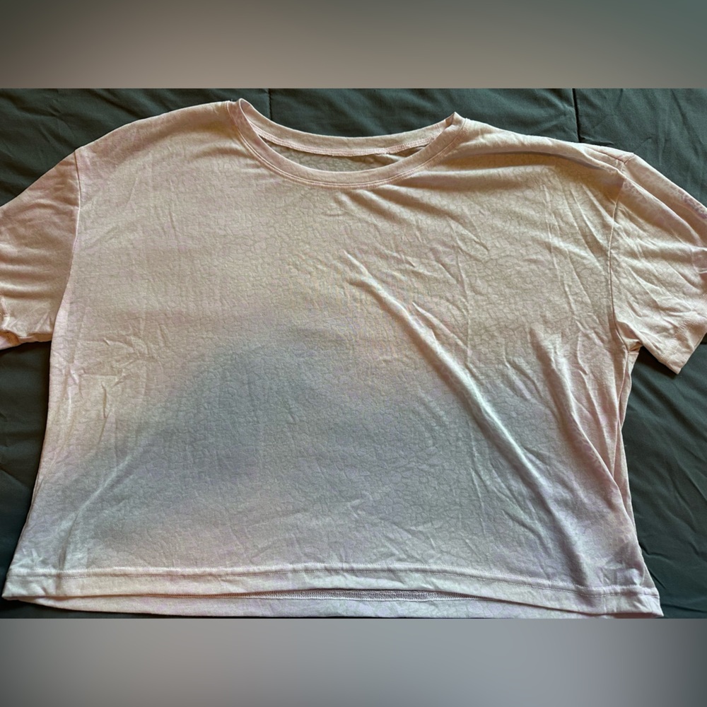 Zyia Marble Short Sleeve Crop Top